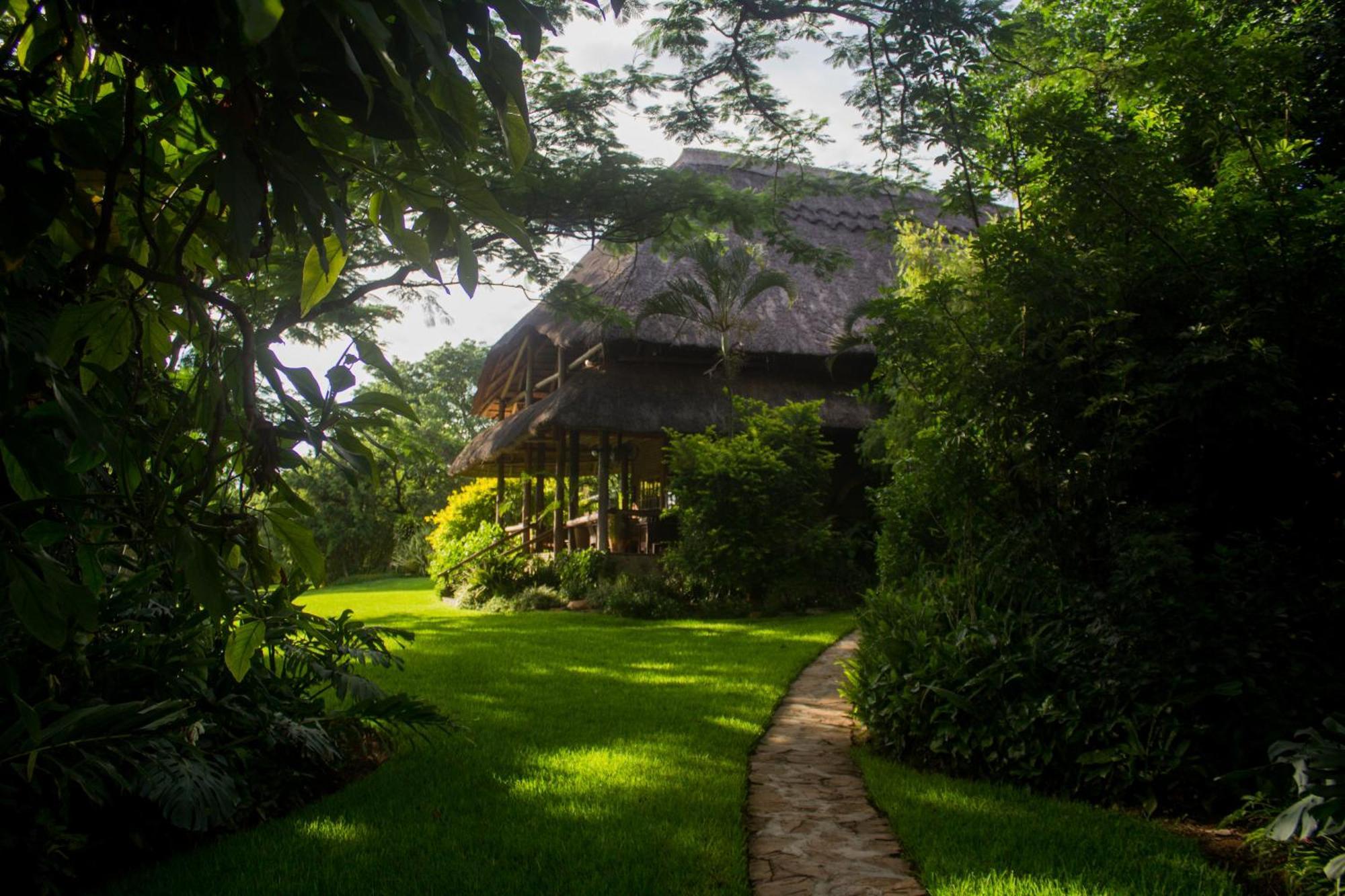 Kumbali Country Lodge ลิลองเว ภายนอก รูปภาพ