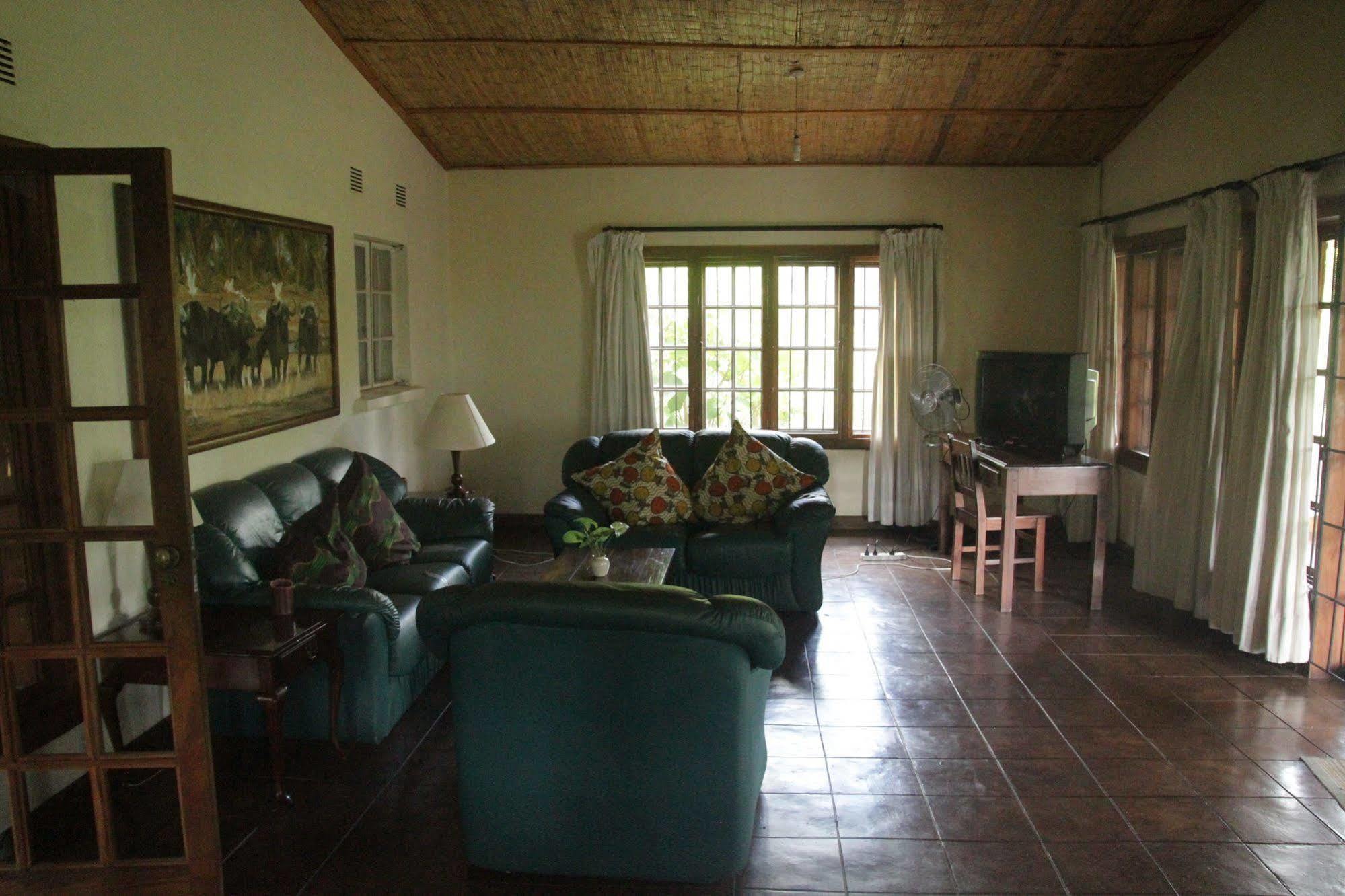 Kumbali Country Lodge ลิลองเว ภายนอก รูปภาพ