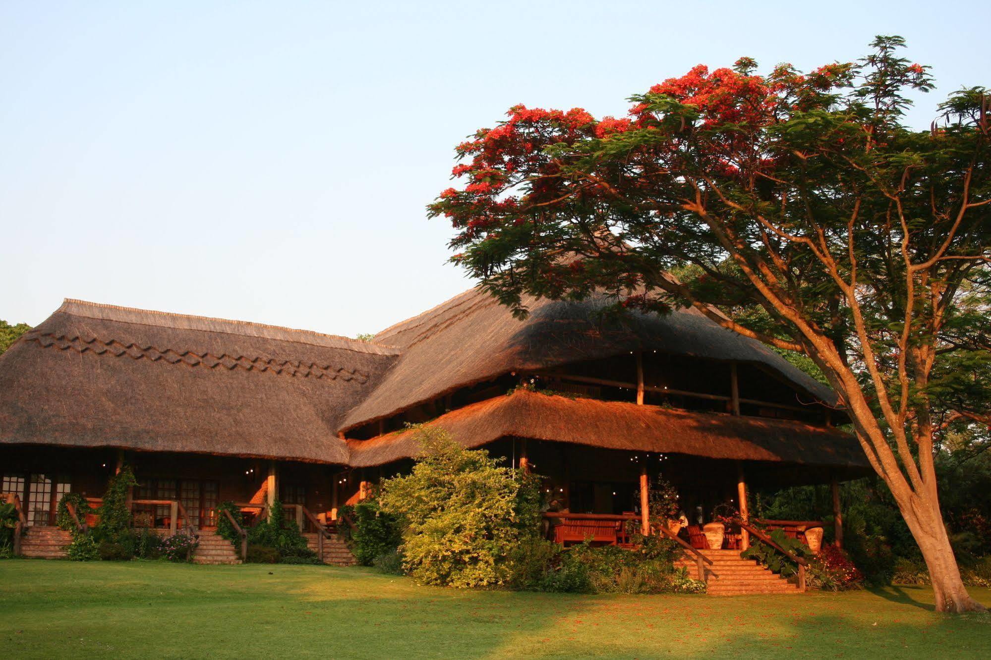 Kumbali Country Lodge ลิลองเว ภายนอก รูปภาพ